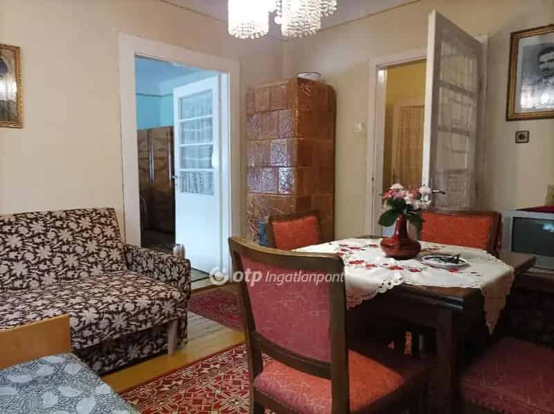 97m2-es családi ház eladó 6504m2-es telken