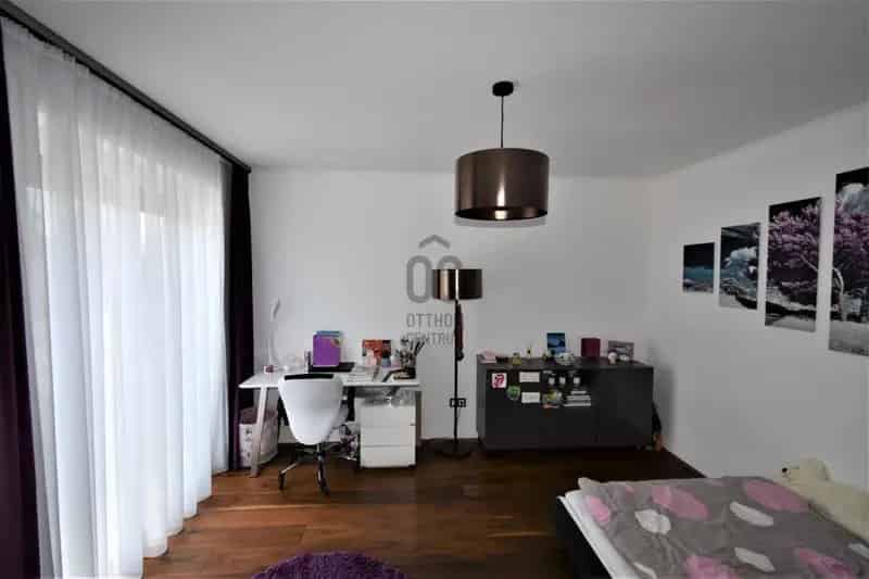 Exkluziv 500 m2-es csaladhaz Barcson nagy telekkel elado