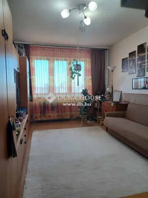 Szeged Makkosháza 61 nm 3 szobás panellakás eladó