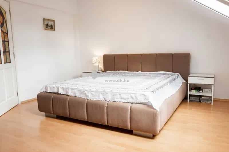 Kecskemét Luxus 7 Szobás Családi Ház Eladó