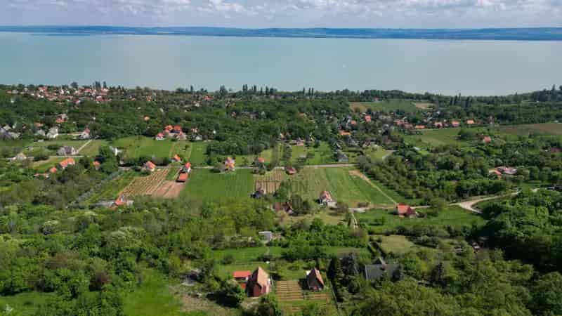 Balatonszepezdi panorámás nyaraló eladó