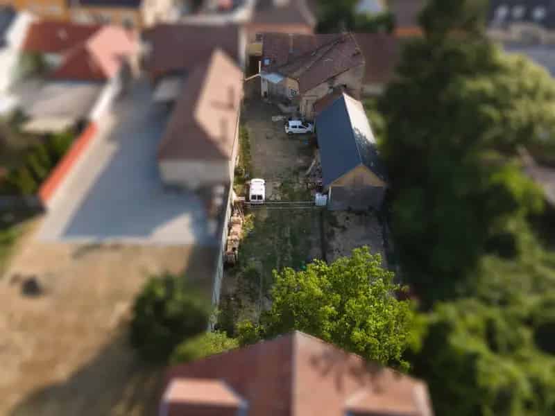 Balassagyarmat 157m2-es két ház eladó 889m2-es telken