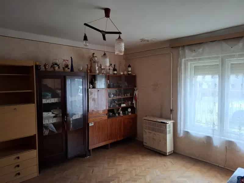 69 91 m2-es családi ház 1654 m2-es telekkel