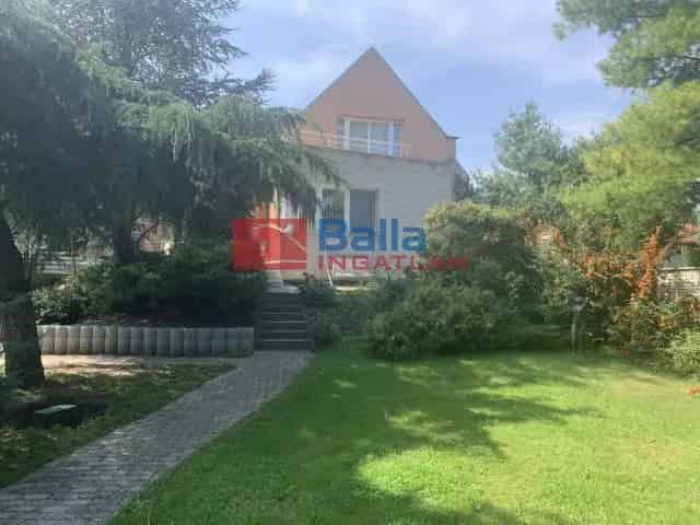Szentendre 370m2 3 Generacios Családi Haz Elado