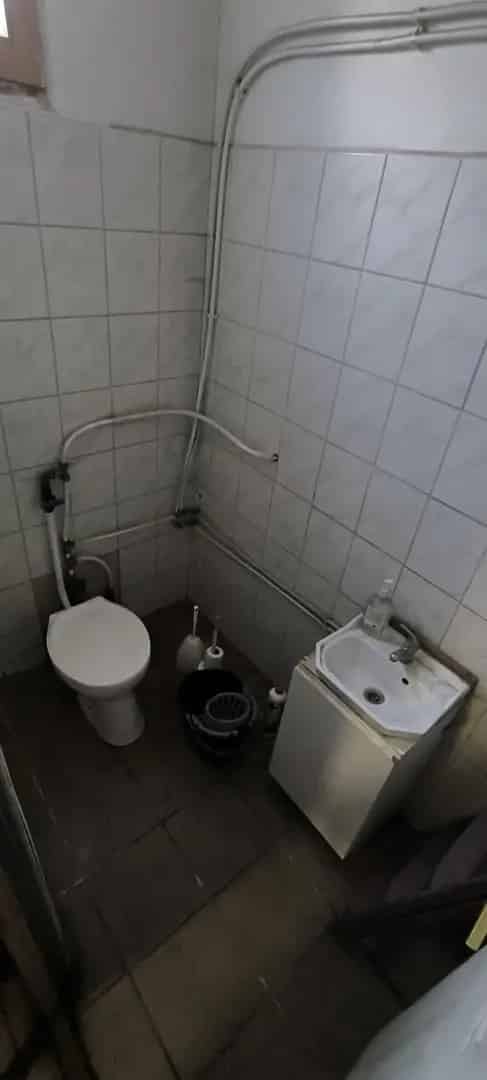 Korláton eladó lakóház üzlethelyiséggel 1000 m2-es telken