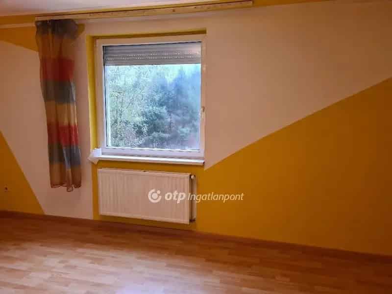 XVIII Kerületi Családi Ház Eladó 460nm 9 Szoba Nagy Kerttel