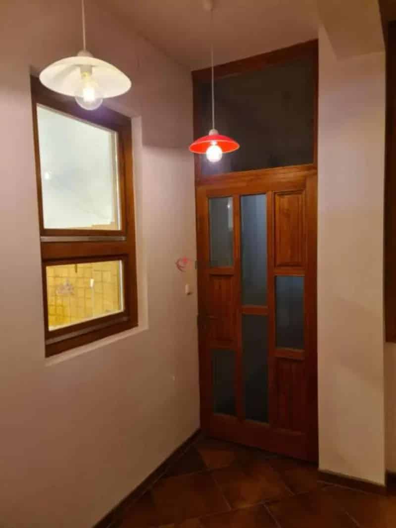 3 szobás lakás irodának is alkalmas központi helyen
