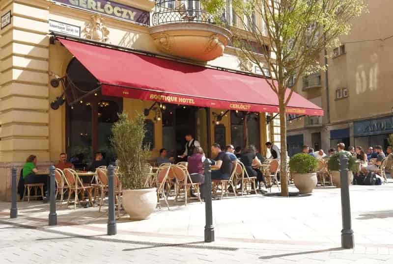 Belvárosi 676m2-es Art Deco Irodaház Eladó