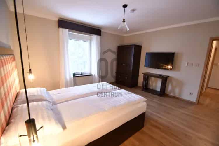 Budapest XVII kerület Rákoshegy 7 szobás családi ház eladó