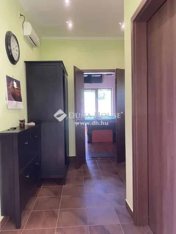66 m2-es Mediterrán Családi Ház Piliscsabán - Gyönyörű Kerttel