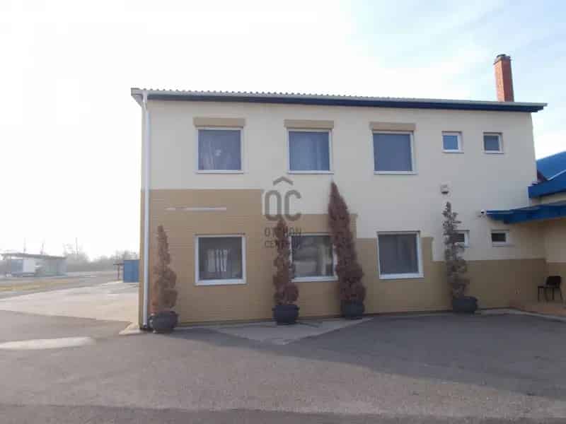 Hódmezővásárhely Ipari Ingatlan Eladó 4200 m2 Raktárral Irodákkal