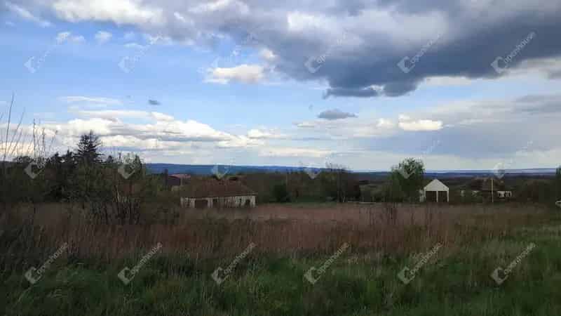 Panorámás Telek Eladó Nemesbükön 4754 nm