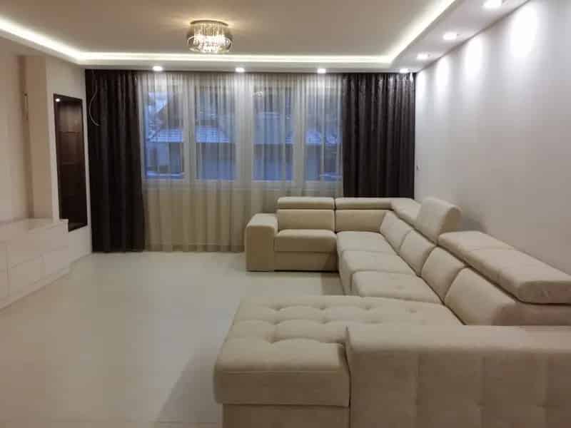 780m2-es telken allo felujitott csaladhaz elado Vajdahunyad utcaban