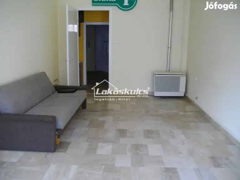 Eladó iroda Keszthely belvárosában 44 m2