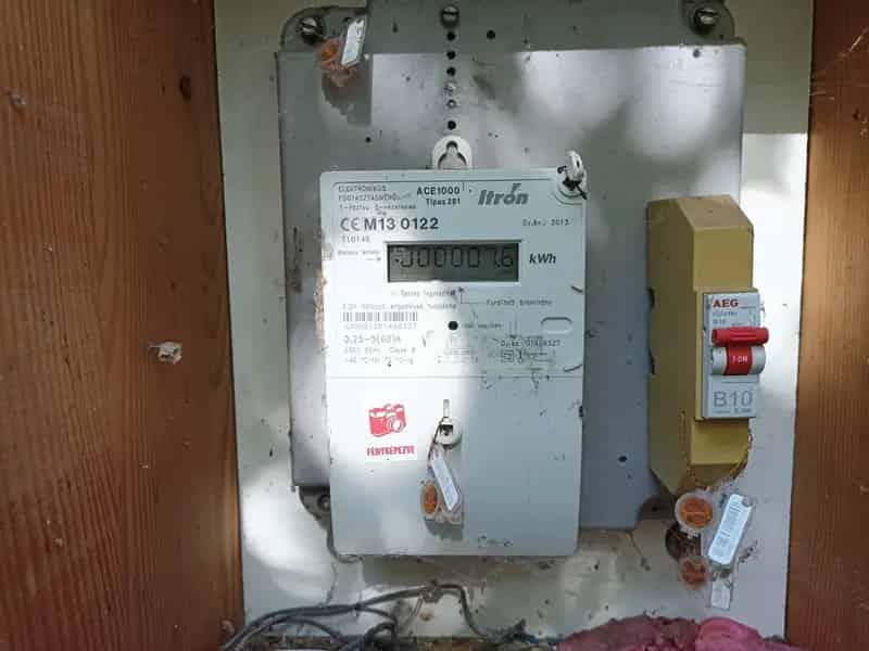 Kaposvár Ivánfahegy Téglaépület eladó 1558m2 telekkel