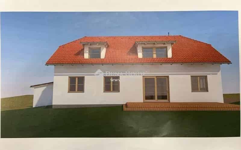 1218 nm-es Telek Eladó Toronyban Kész Építési Engedéllyel