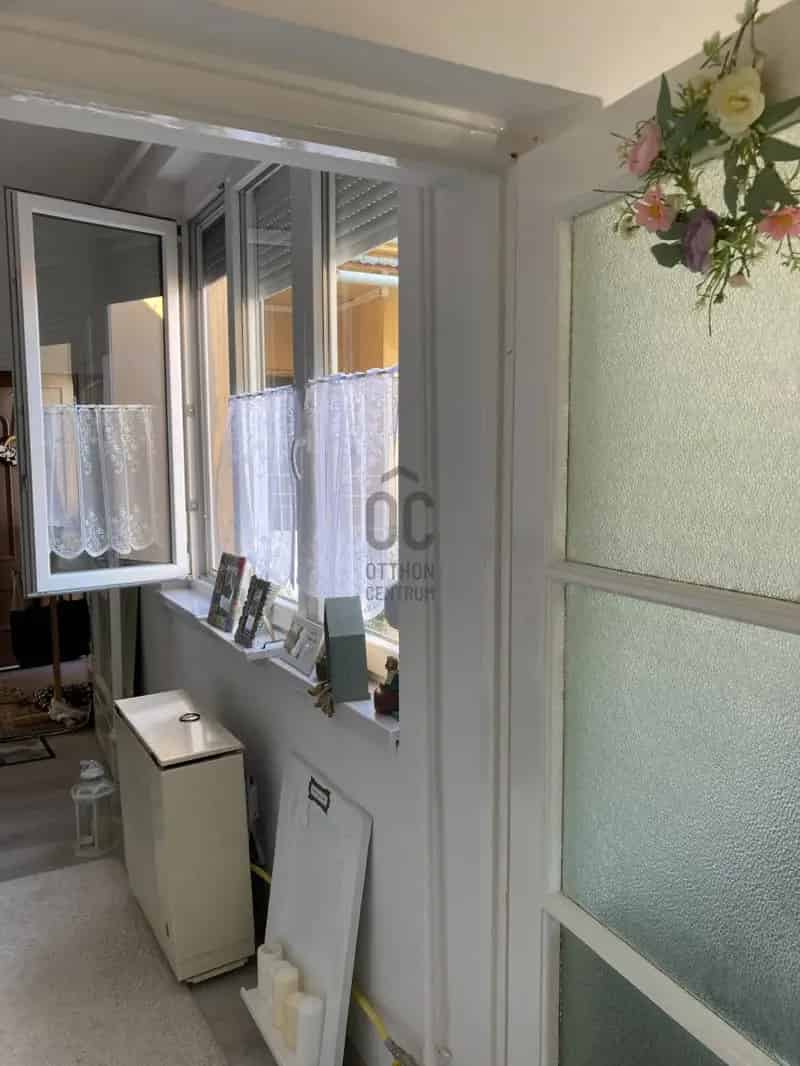 Belvárosi 54 m2-es Felújított Lakás Eladó