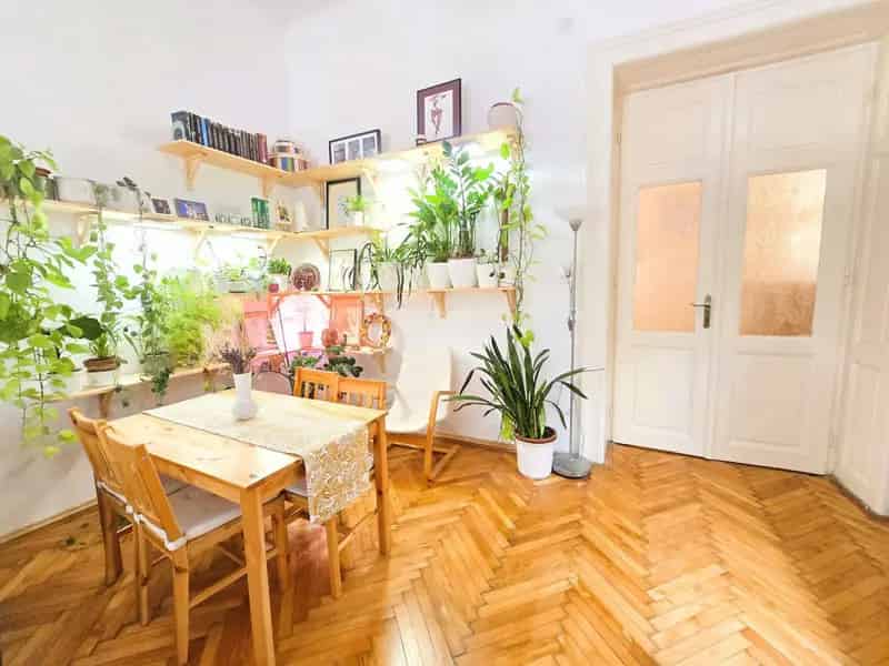 Felújított Polgári Lakás Kelenföldön - Nappali + 1,5 Szoba