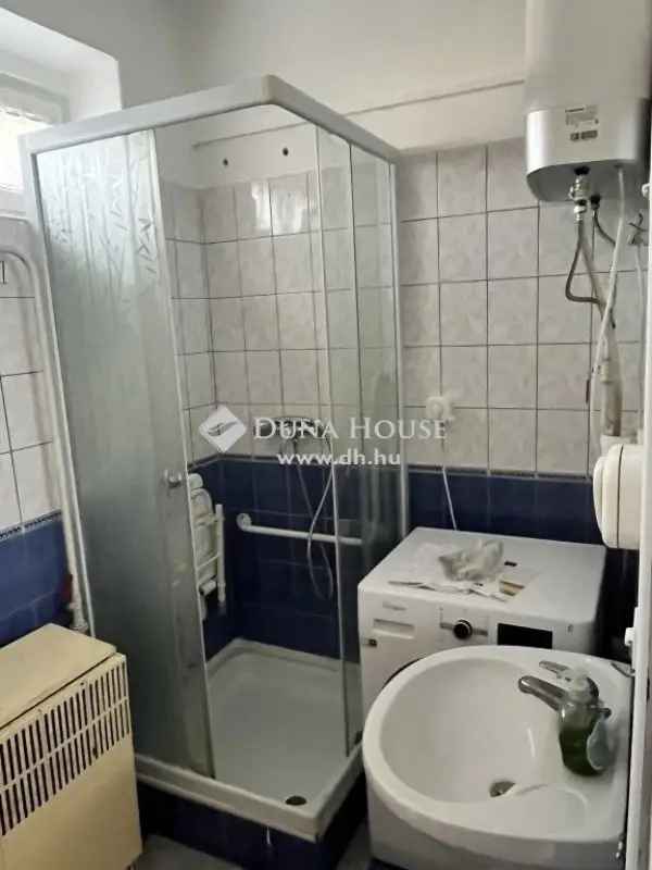 Lakás Kiadó in 9, Bajcsy-Zsilinszky utca, Pécs, Dunántúl