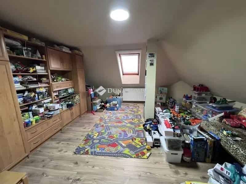 Panorámás családi ház Nyergesújfalun eladó