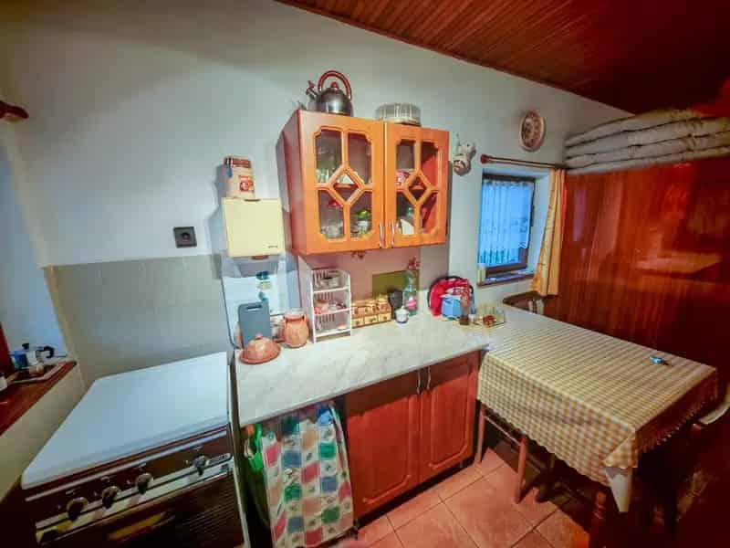 2640 nm-es Telek Tatabánya Vértesszőlős Gyümölcsössel