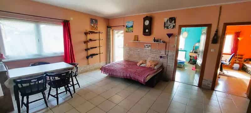 Áporka 160m2-es 7 szobás családi ház eladó