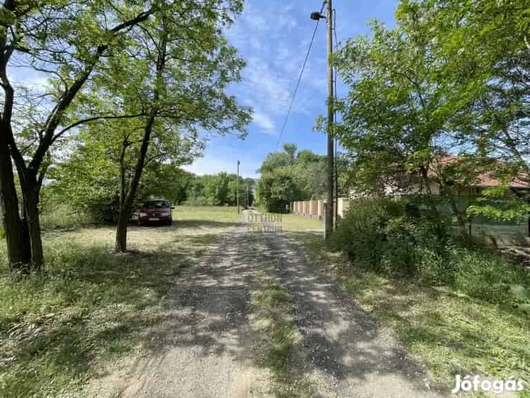 Sámsonkert építési telek eladó 879 m2 Debrecen közelében