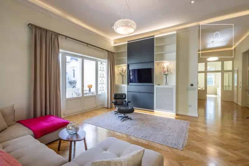 Rózsadomb Luxus Villa Lakás Kiadó