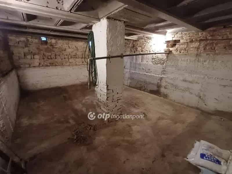 Baja Tanya Eladó 719 m2 Telekkel 48 m2 Ház