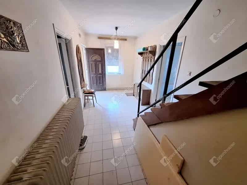 Nagycsécsi családi ház eladó 180nm 4 szoba