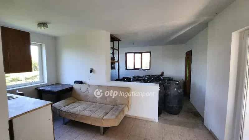 Szentesi Gyümölcsös eladó ház 1060m2 telekkel