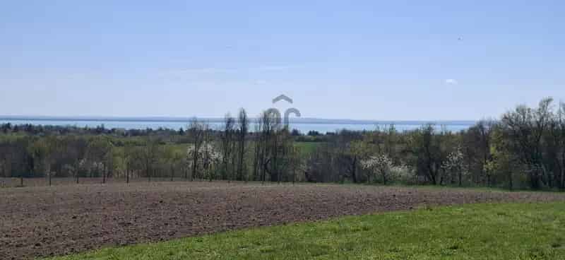 Balatonkenesei panorámás telek eladó - 4300 m2