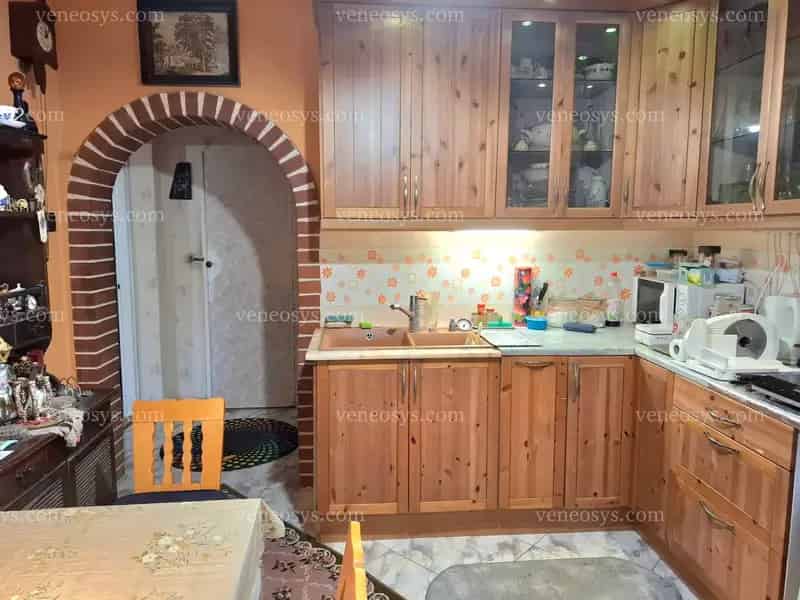 Érdligeten eladó felújítandó családi ház, a Papi Földek Városliget mellett!