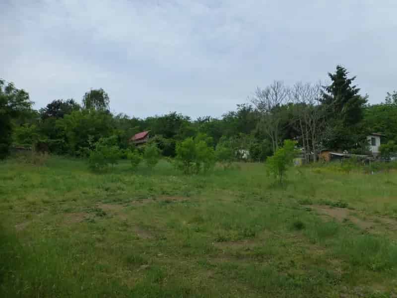 Mogyoród Kukukkhegy zártkerti telek eladó 1367 m2