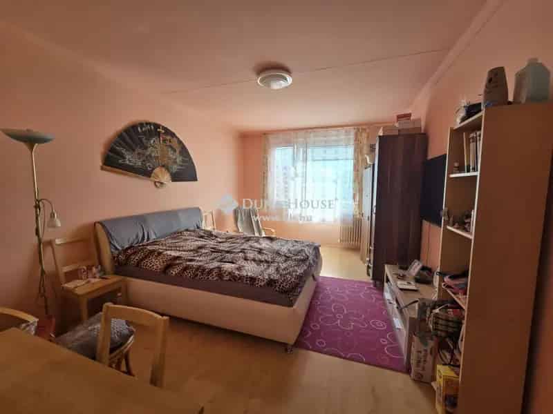 Debrecen Fényes Udvar 53 nm-es 3 szobás társasház eladó