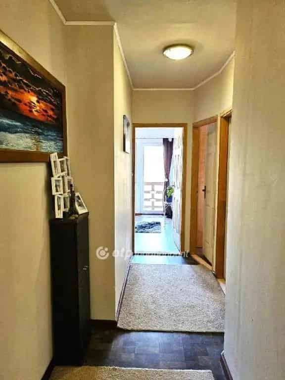 Érdi panorámás családi ház eladó - 120m2 4 szoba medence garázs