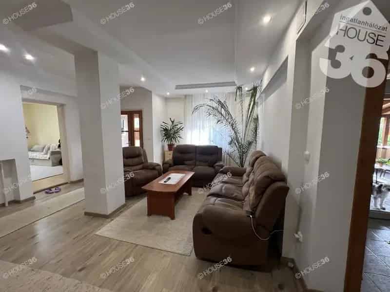 110m2-es 4 szobás családi ház Kecskemét Petőfivárosban