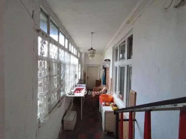 Felujitando 2 Lakreszes Haz Hatvanban 630m2 Telekkel