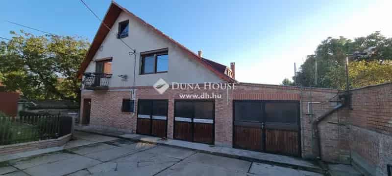 Érdi családi ház eladó - 305m2, 720m2 telek, alacsony rezsi