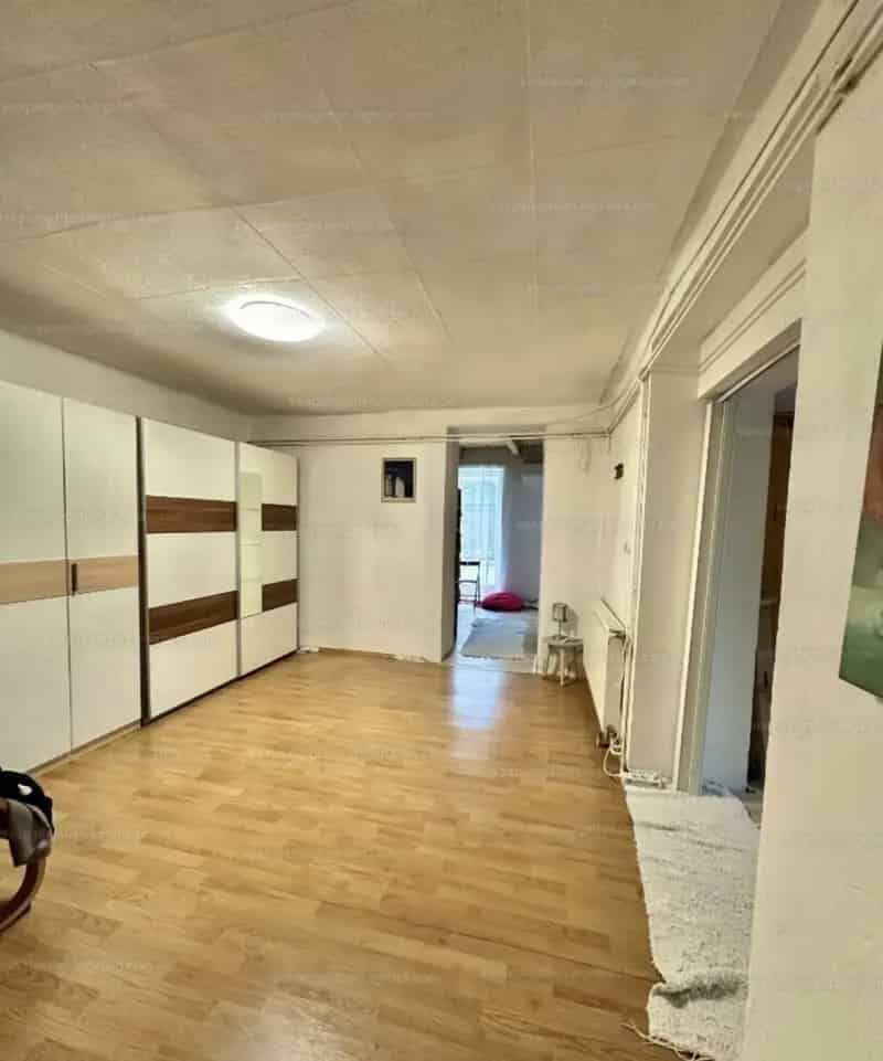 Kapolcsi művész ház eladó - 114m2 ház + 85m2 műterem