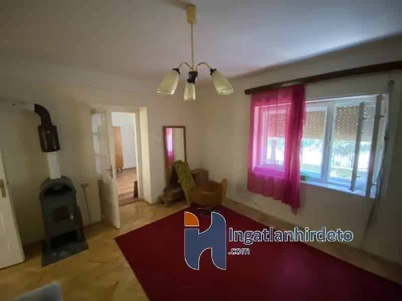 Karácsond 94 nm-es 4 szobás családi ház eladó