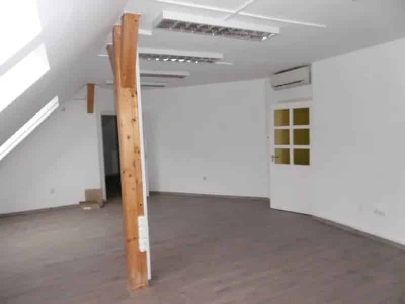 Miskolc Belváros Iroda 46 67m2 Petőfi Tér Kazinczy utca