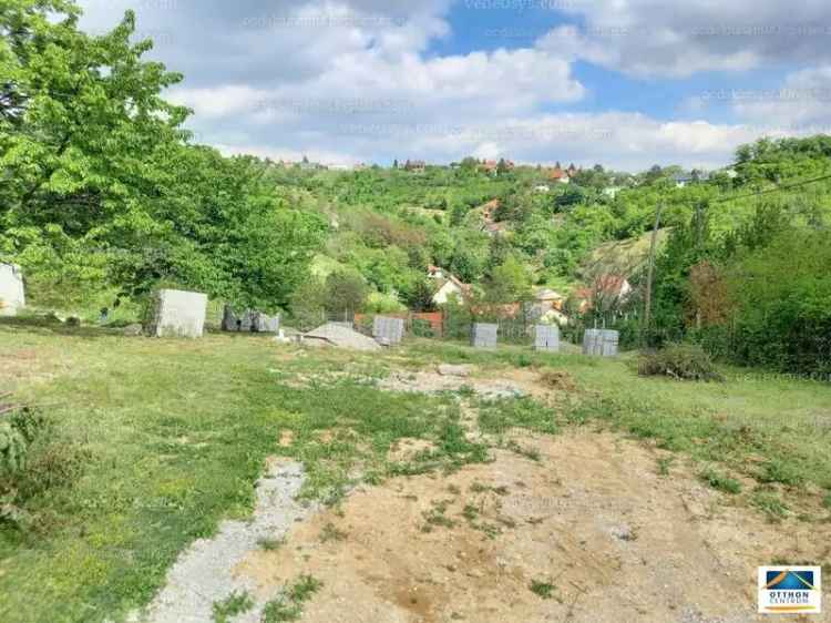 Eladó építési telek Középdeindolban panorámás kilátással