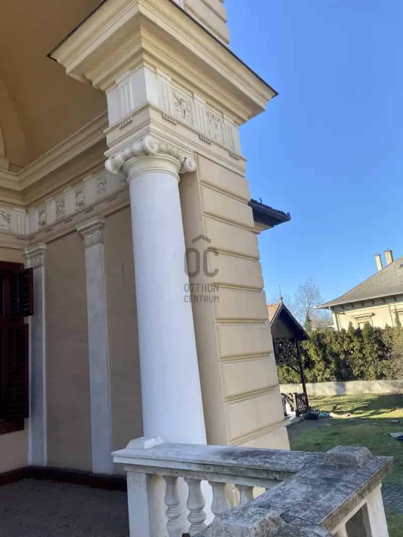 Mátyásföld Eklektikus Villa 285nm 6 Szoba Felujítandó