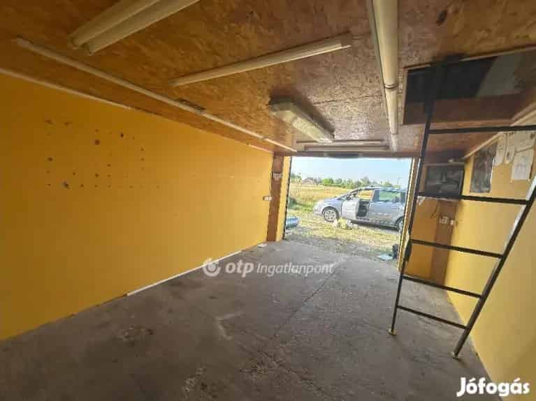 Felújított Garázs Nagykőrösön - 17 6 nm - Biztonsági Rendszerrel