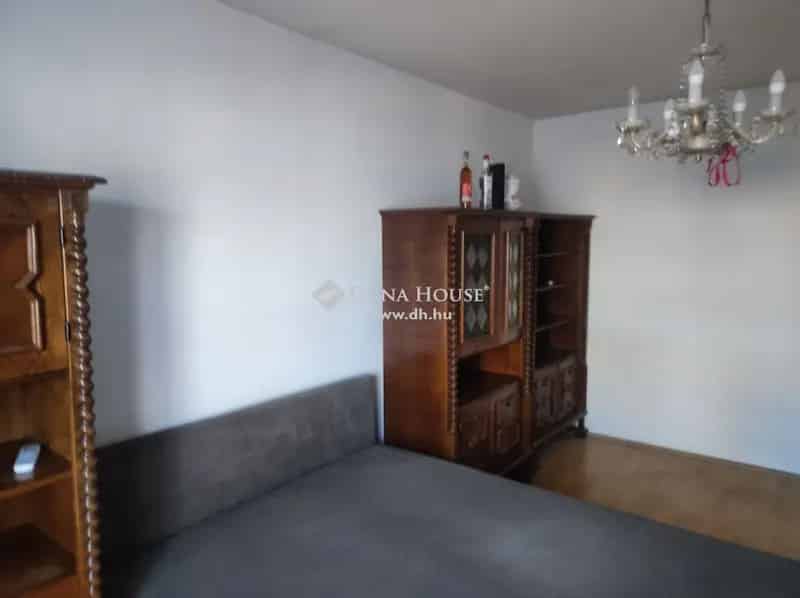 Pécs Belváros 2 szobás lakás kiadó
