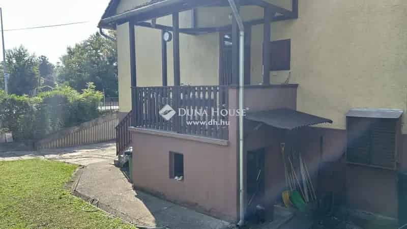 Szentendre 150 nm-es 6 szobás családi ház