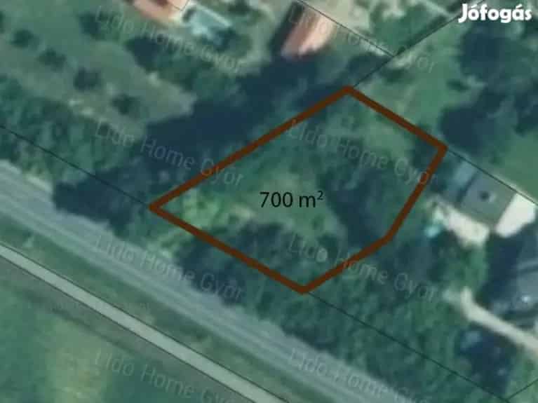 Győrladamér Lakóövezeti Telek Eladó 700m2