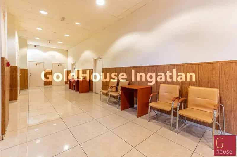 Erzs	betv	rosi 	pulet Elado Iskola Irodahaz Hostel Cegkozpont
