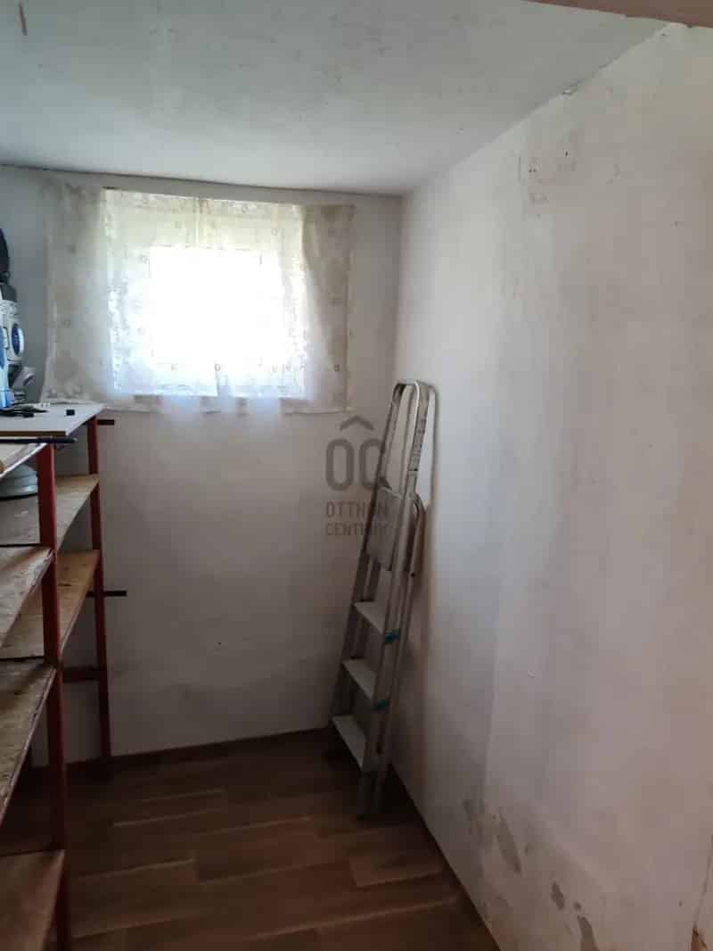 84 nm-es 3 szobás családi ház 1178 nm-es telken garázzsal